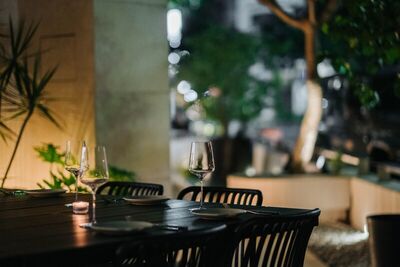 白咖夜酒跟上了嗎?韓系潮流咖啡廳AUFGLET落腳台北 今夏開啟夜間餐桌