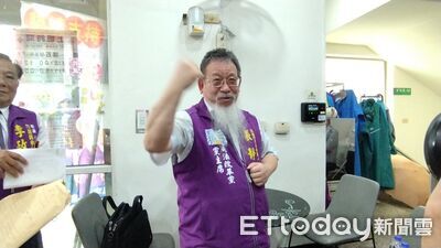 比柯志恩、賴瑞隆早！他搶頭香登記參選高雄市長　自許市長第一位