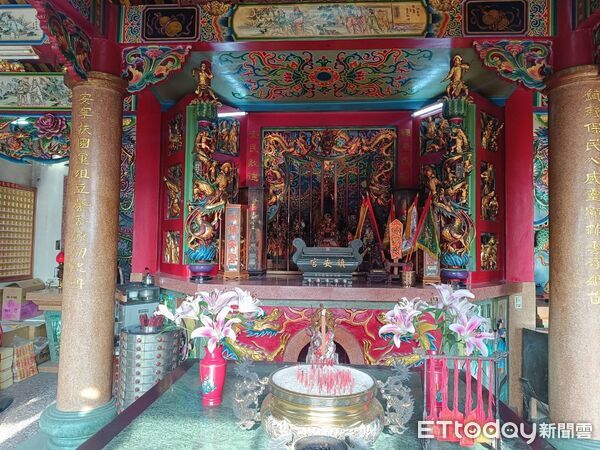 ▲▼   神威顯赫！嘉義下埤鎮安宮「池王歸庄」傳奇 倉庫留存數張小神椅成歷史見證   。（圖／嘉義市文化局提供）