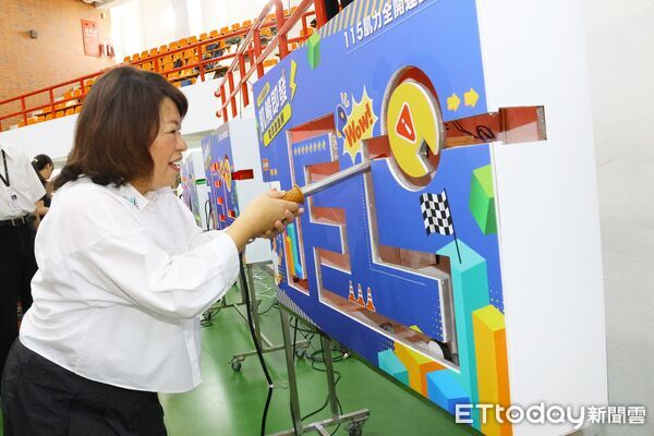 ▲▼  嘉市「肌力全開運動會」熱力登場 280位青壯年挑戰六大體能關卡   。（圖／嘉義市政府提供）