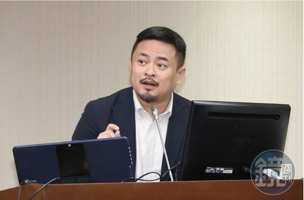 部長首赴中！ 洪申翰赴南京參加APEC部長會議