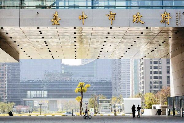 蹺班幽會小三被拍 台中政風主任回應了