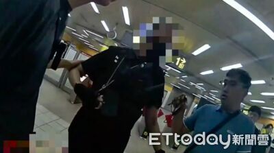 保全教官帶雙刀搭捷運嚇壞乘客 中和警南勢角站埋伏逮人