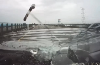 國3驚悚畫面！疑對向貨櫃車噴出扳手　轎車前擋玻璃遭砸破