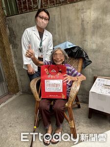 聖馬爾定醫療團隊化身「社區家人」 中秋直奔獨老家暖心送愛