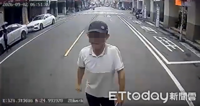 獨/兩度站遊覽車前!桃園怪男「飛奔闖馬路」 司機驚恐急煞
