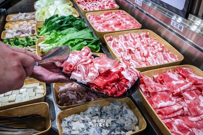 牛五花、雪花羊6種肉任夾　蘆洲火鍋398元起吃到飽免服務費
