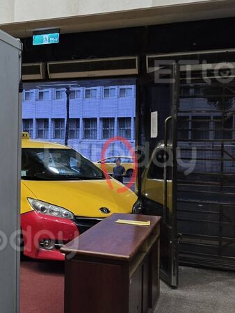 ▲▼開車撞北檢。（圖／讀者提供）