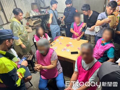 大雨也澆不熄賭性！屏東偏僻工寮藏流動賭場　警破門逮13人