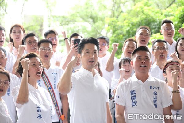 ▲▼ 蔣萬安及市議員候選人聯合登記   。（圖／記者徐文彬攝）