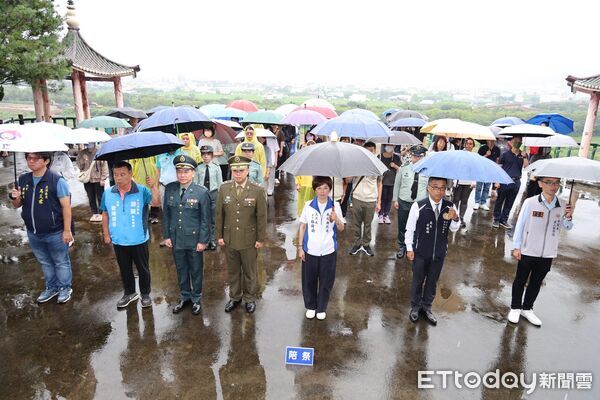 ▲南投縣忠烈祠秋祭，簡副秘書長主祭緬懷先烈精神。（圖／南投縣政府提供）