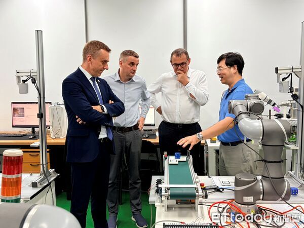 ▲南台科技大學與波蘭克拉科夫理工大學正式簽署雙聯學位合約，深化台波高等教育合作。（記者林東良翻攝，下同）