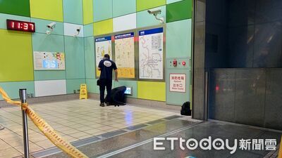 快訊/新埔民生捷運站驚見神祕黑背包 防爆小組緊急拉封鎖線