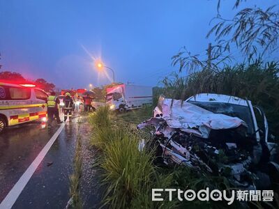 花蓮嚴重車禍「母子雙亡」！整輛擠扁成廢鐵　現場畫面曝