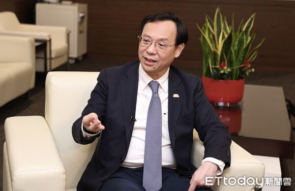 專訪／明年健保不漲　石崇良：補充保費「股利天花板應打開」