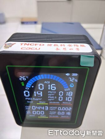 ▲台南市消防局採購56台空氣品質檢測儀，配發至各消防廳舍，協助消防人員掌握工作環境空氣品質。（記者林東良翻攝，下同）