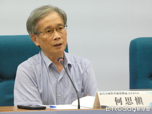▲▼《當代中國對外關係概論》新書發表會，王信賢、何思慎。（圖／記者陳冠宇攝）
