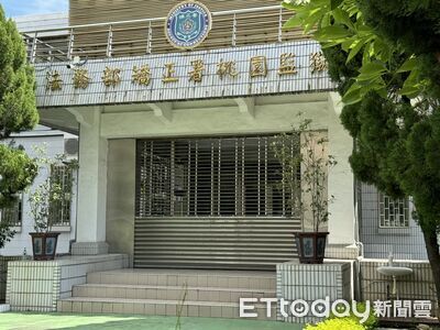 「就是你」男皮包被搶！12年後監獄服刑認出搶匪　他自首認罪