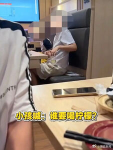 陸男童在壽司郎「用杯子尿尿」 大喊:誰要喝?
