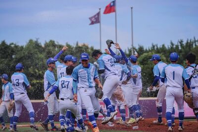 桃園盃/富邦公牛3比1退台灣啤酒封王 林承志致勝二壘安打奪MVP