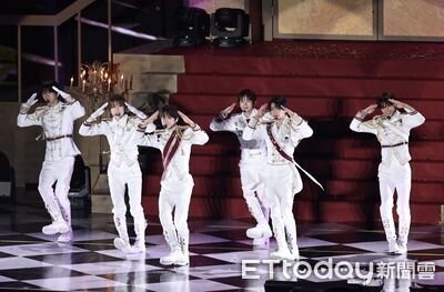直擊/NCT WISH跟台粉求婚!下跪喊「願意跟我結婚嗎」中文告白超甜