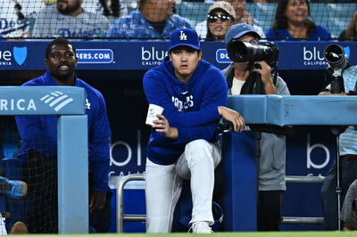 大谷翔平跑壘練習突現身!一路狂奔帽子飛掉 現場球迷瞬間沸騰