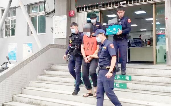 ▲桃園市龜山警方將涉嫌毒駕致人於死之肇事黃姓男子移送桃園地檢署偵辦。（資料照／龜山警方提供）