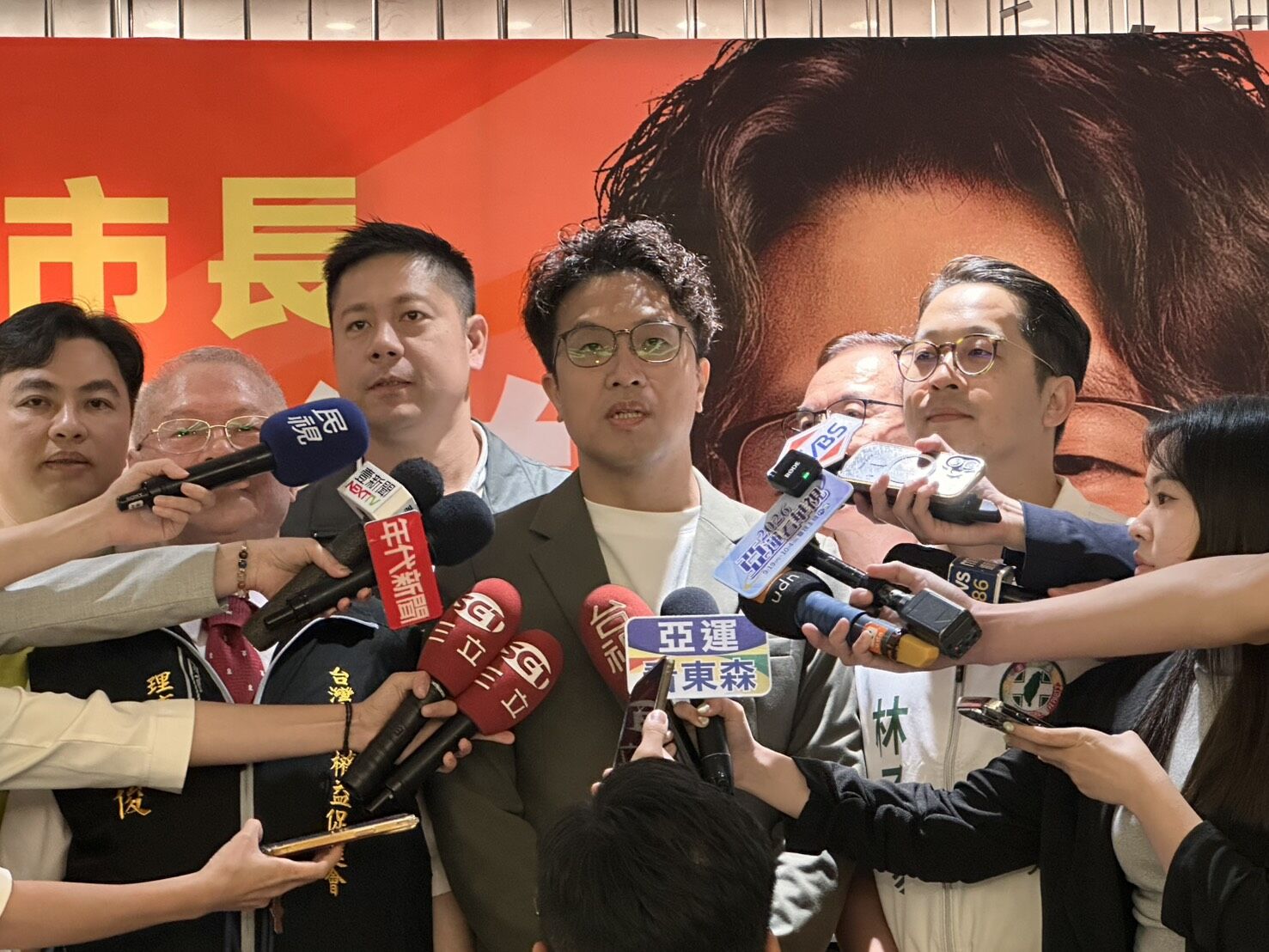 ▲▼民進黨台北市長參選人、立委沈伯洋出席「沈伯洋勞工後援會」。（圖／記者詹詠淇攝）