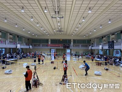 中華郵政招考3博士、155碩士應試　「搬30公斤郵袋」測體能