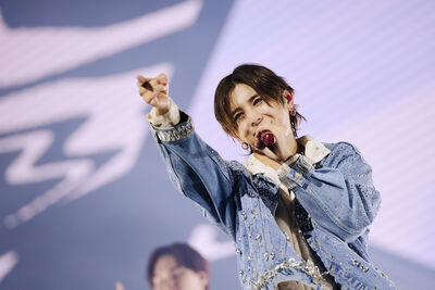 直擊／山田涼介2度忘詞反應超萌！收到「尖叫雞悠遊卡」表情疑惑了