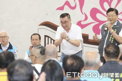 李四川首場與里長座談今板橋登場 逾百人出席