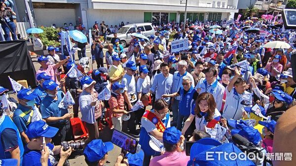 ▲藍營彰化縣長候選人魏平政競選總部成立。（圖／記者唐詠絮攝）