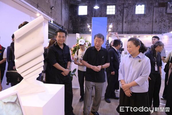 ▲▼《穿越三十》花蓮國際石雕藝術 30 年回顧展在光點華山電影館舉行開幕記者會。（圖／花蓮縣政府提供，下同）