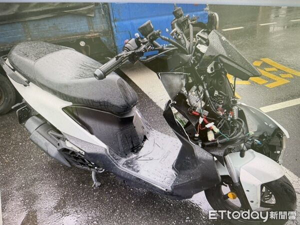 ▲▼造成雙方受傷及機車車頭毀損。(圖/龜山警分局提供)
