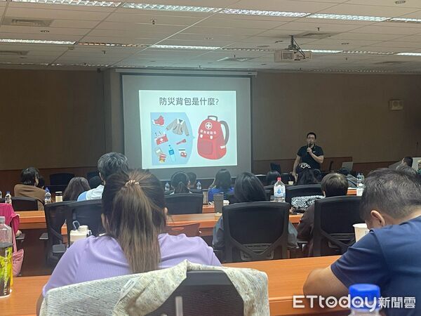 ▲台南市消防局第五大隊在永康區社會教育中心舉辦防災士培訓，吸引200名市民參加。（記者林東良翻攝，下同）