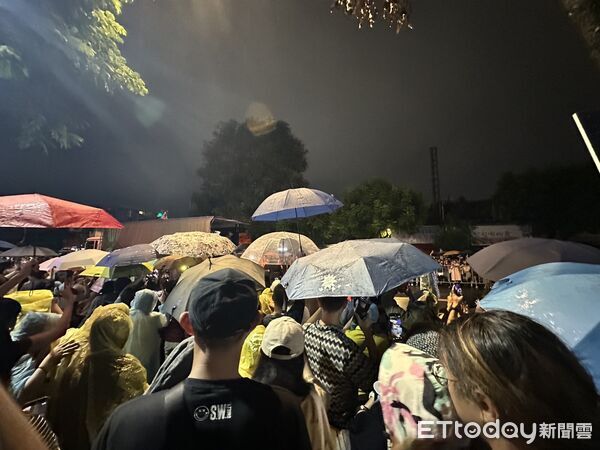 ▲▼2026台北藝術節戶外大秀《大象來了……》第2天。（圖／記者蕭筠攝）