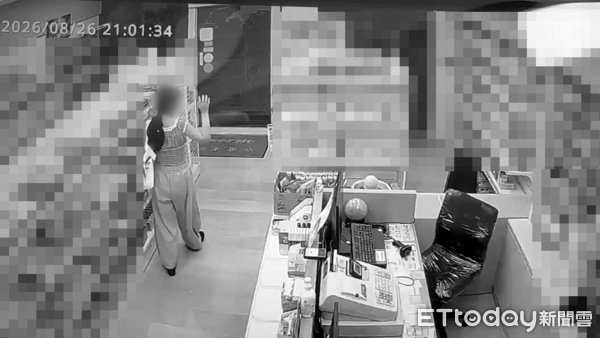 ▲▼新北淡水某藥局陳姓藥師在打工的女大生水壺中下藥，藥局內監視器畫面曝光。（圖／記者陳以昇翻攝）