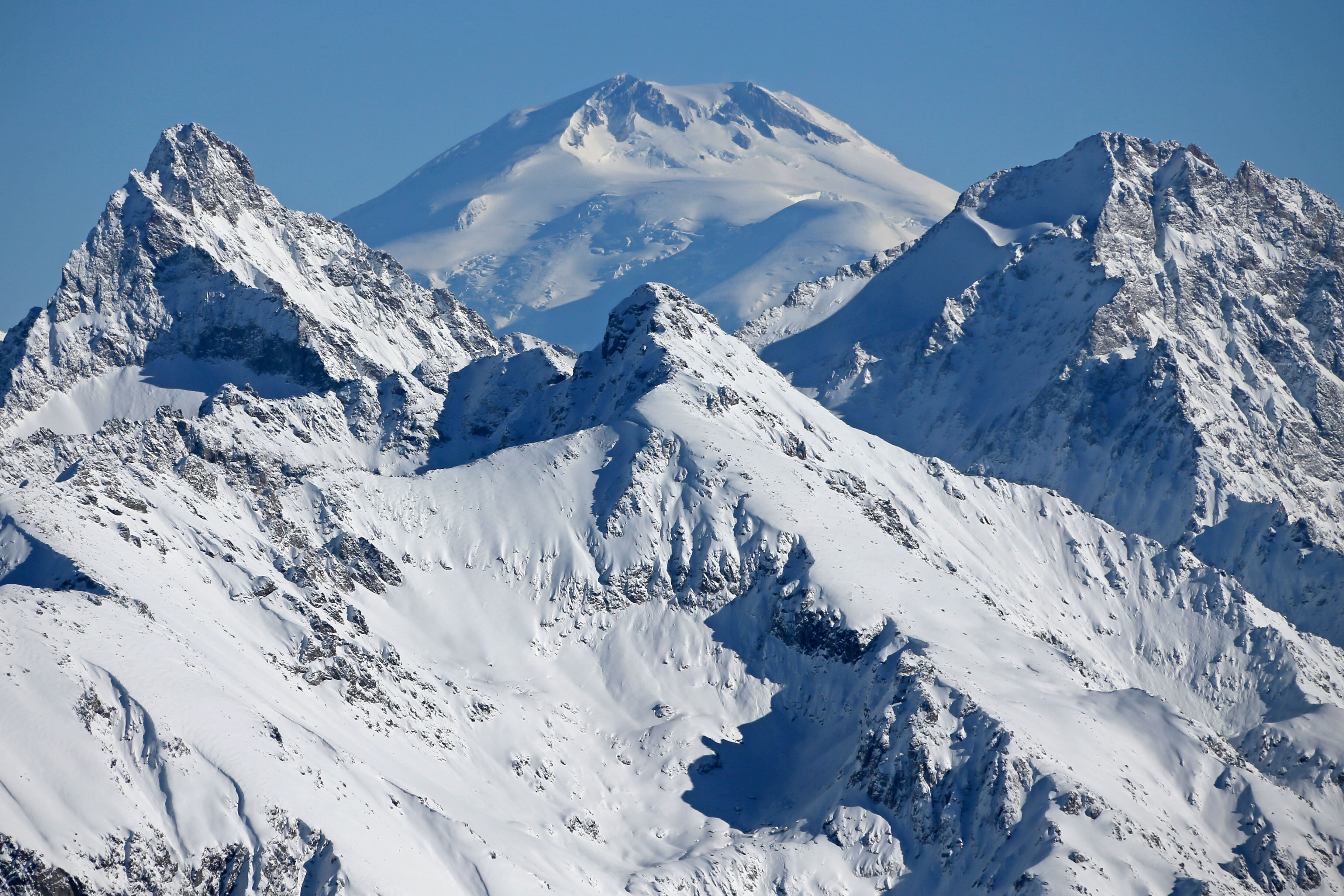 ▲▼ 俄羅斯北高加索地區厄爾布魯士山(Mount Elbrus)。(圖/達志影像/newscom)