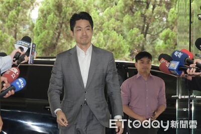 陳時中暗酸「面腔歹看」　蔣萬安笑回：那我就多笑一些