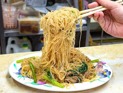 阮經天也愛!民生社區41年老字號牛雜湯 內用還能免費加湯