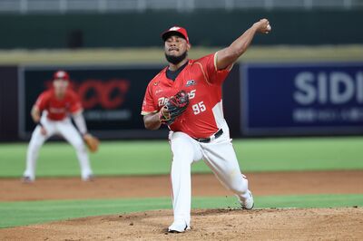 梅賽鍶滿血回歸!7局無失分生涯首度單季10勝 對桃猿連19.1局沒掉分