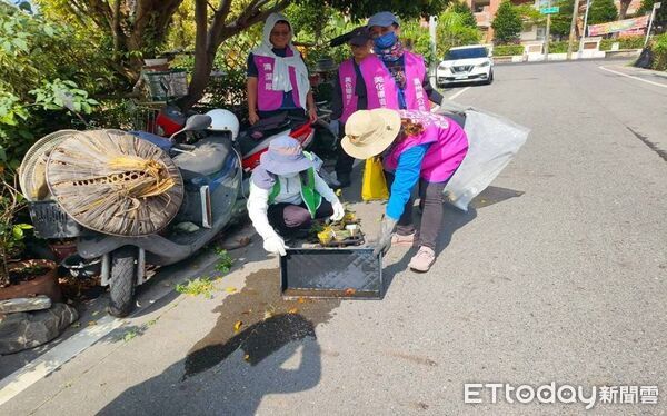 ▲清除積水及垃圾，避免登革熱。（圖／屏東縣政府提供）