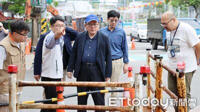極端氣候挑戰城市韌性 方定安率隊現勘愛四路研議防災都更