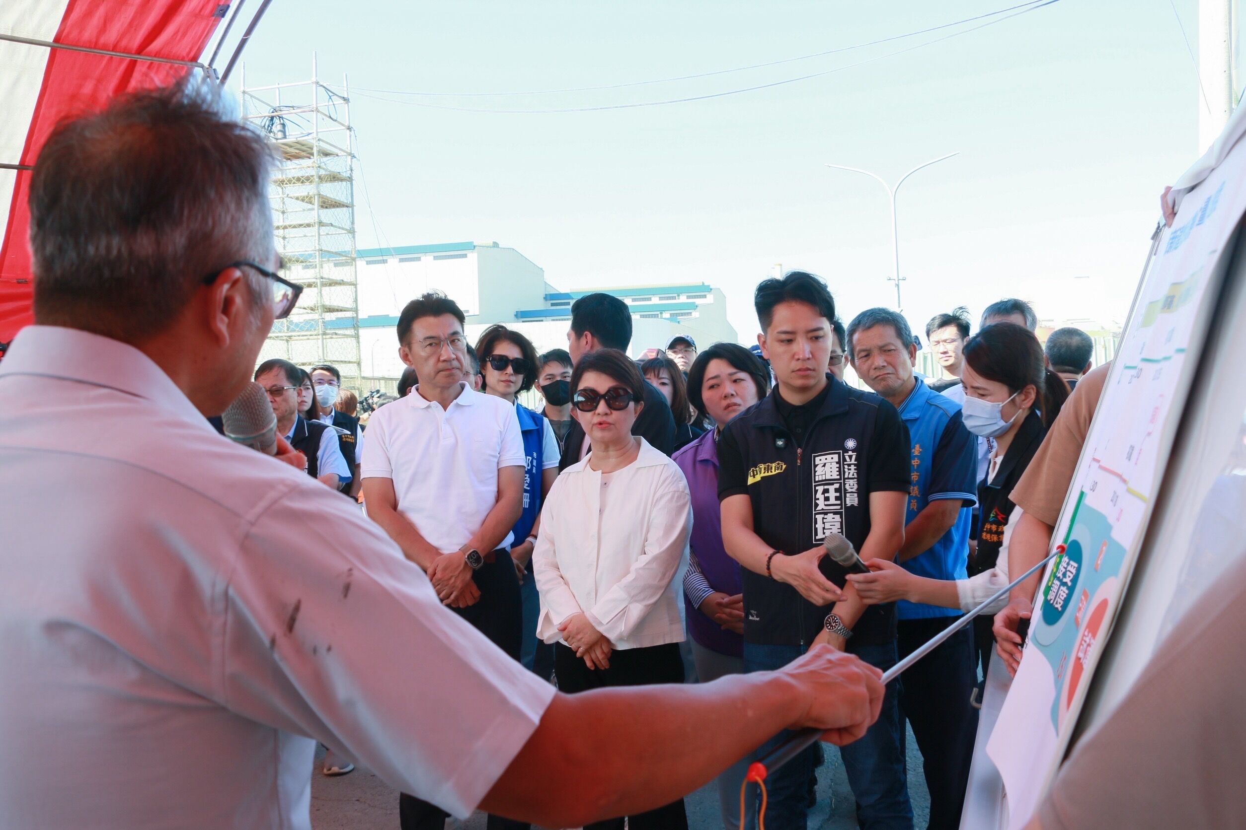 ▲▼立法院副院長江啟臣陪同台中市長盧秀燕視察台中火力發電廠。（圖／江啟臣辦公室提供）