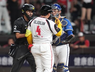 快訊／吉力吉撈推戴培峰引爆板凳清空　聯盟懲處：罰2萬、禁賽1場