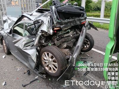國1南下中壢段5車連撞！曳引車追撞「擠扁前車」　現場慘況曝