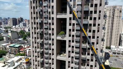 打破陽台尺度! 台中宜居建築狂種逾1.3萬棵喬木