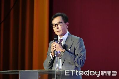 富邦大董給東海新生5大提醒 先學會做自己