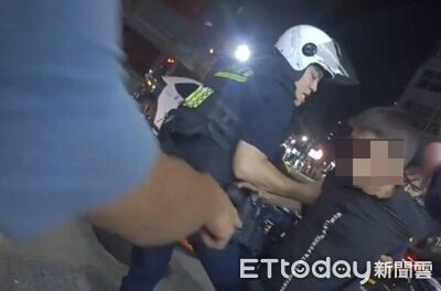 高雄阿北有夠盧！酒醉認錯人街頭胡鬧　推倒2女被警壓制
