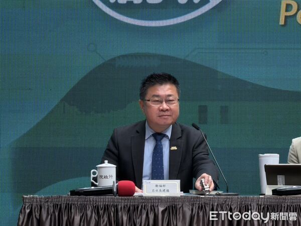 ▲▼衛福部次長呂建德出席行政院會記者會。(圖/記者陳家祥攝)